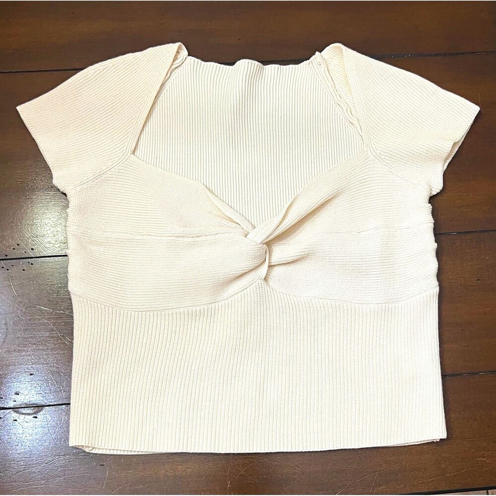 Cream Off White Ribbed Knit Twist Front Short Sleeve Top Small Sweetheart